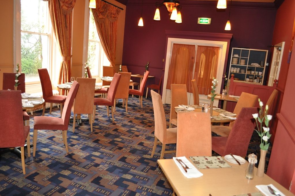 Healds Hall Hotel 3*